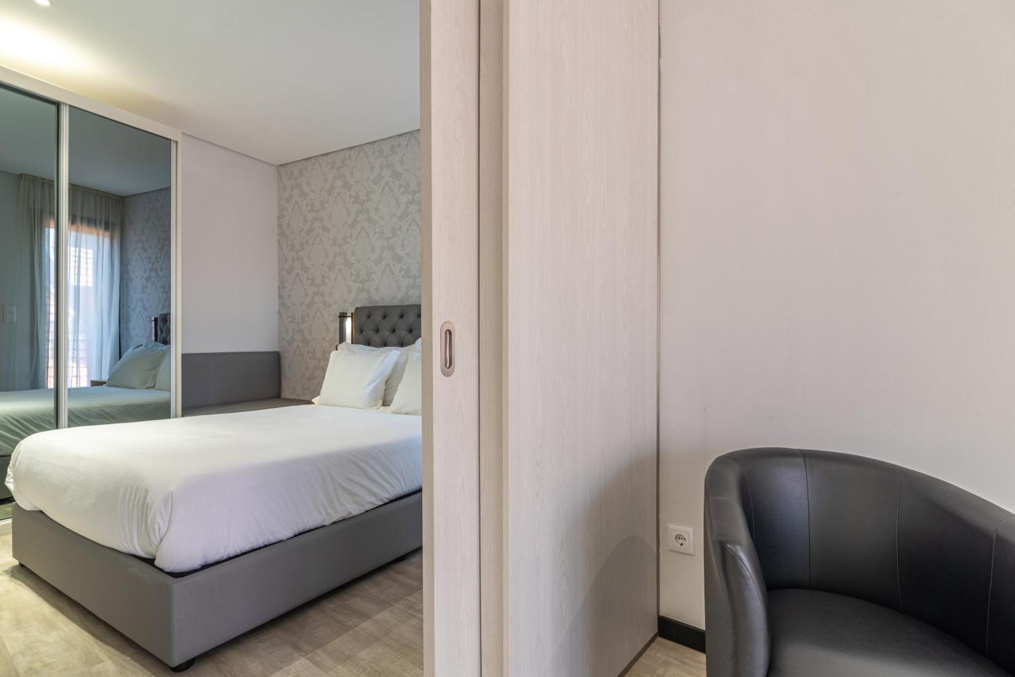Апартаменты Dom Luis Flats Вила-Нова-ди-Гая Экстерьер фото