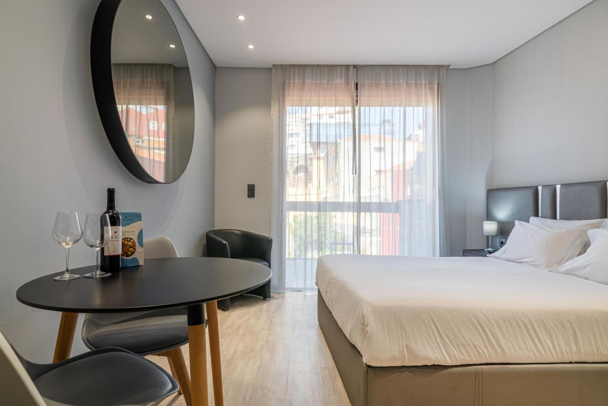 Апартаменты Dom Luis Flats Вила-Нова-ди-Гая Экстерьер фото