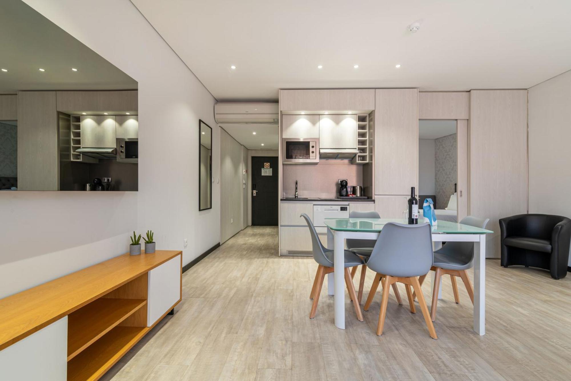 Апартаменты Dom Luis Flats Вила-Нова-ди-Гая Экстерьер фото
